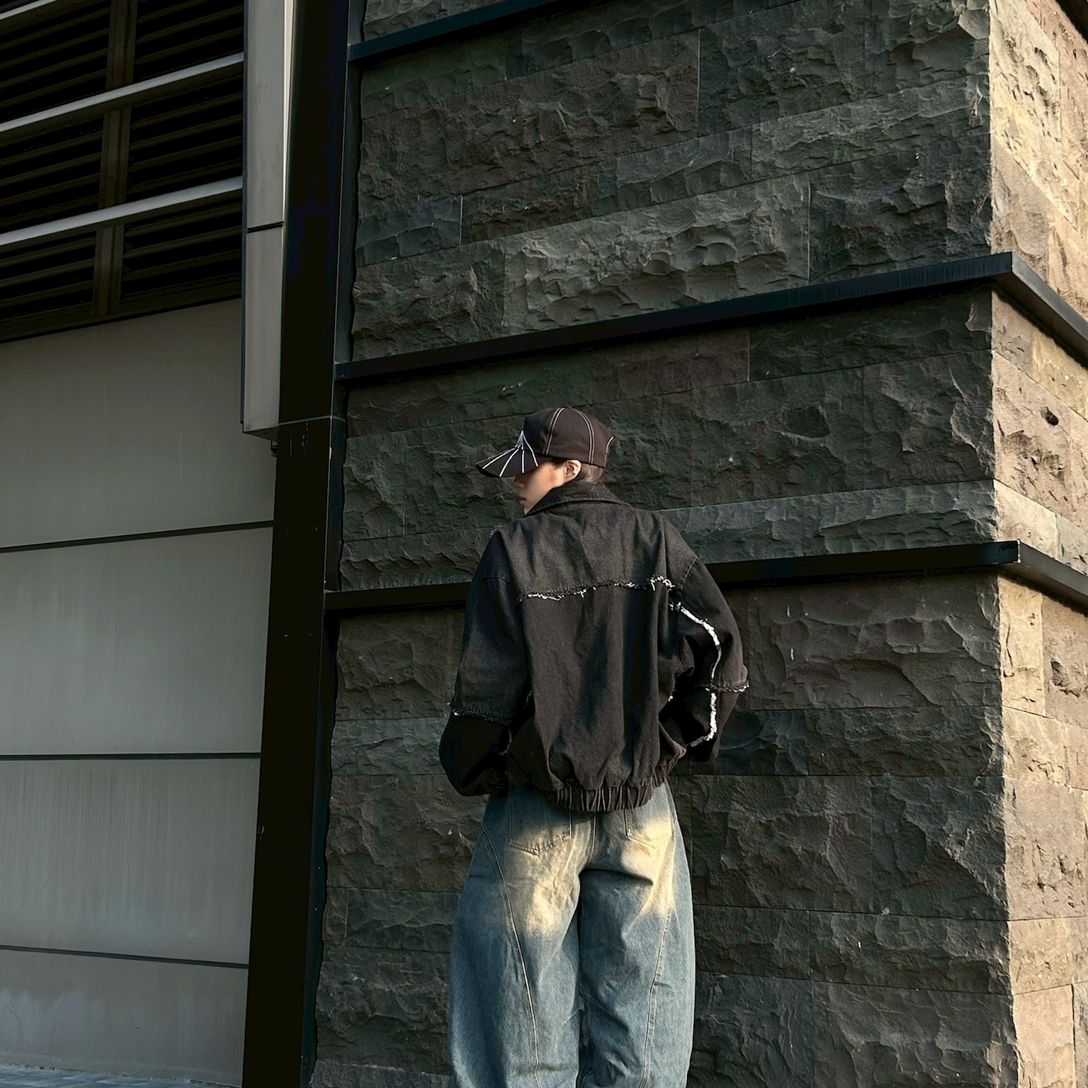 LINE_ALBUM_99040-韓國Boxy毛邊牛仔外套_251103_22