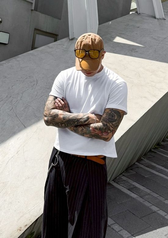 微合身短袖T | OUTSIDER shop