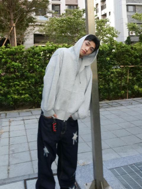 tw-11134207-81ztd-mhygv72ih72g1d