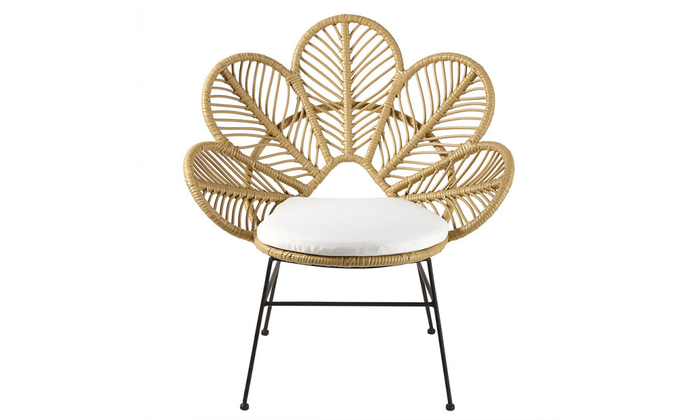 Peacock-patterned rattan chair