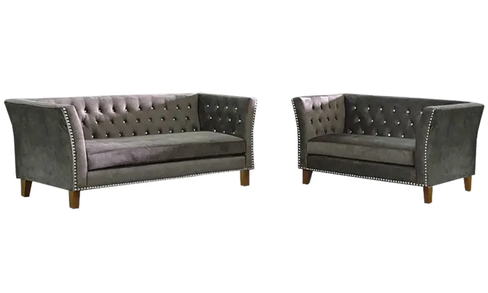 Modern Style Chesterfield Sofa