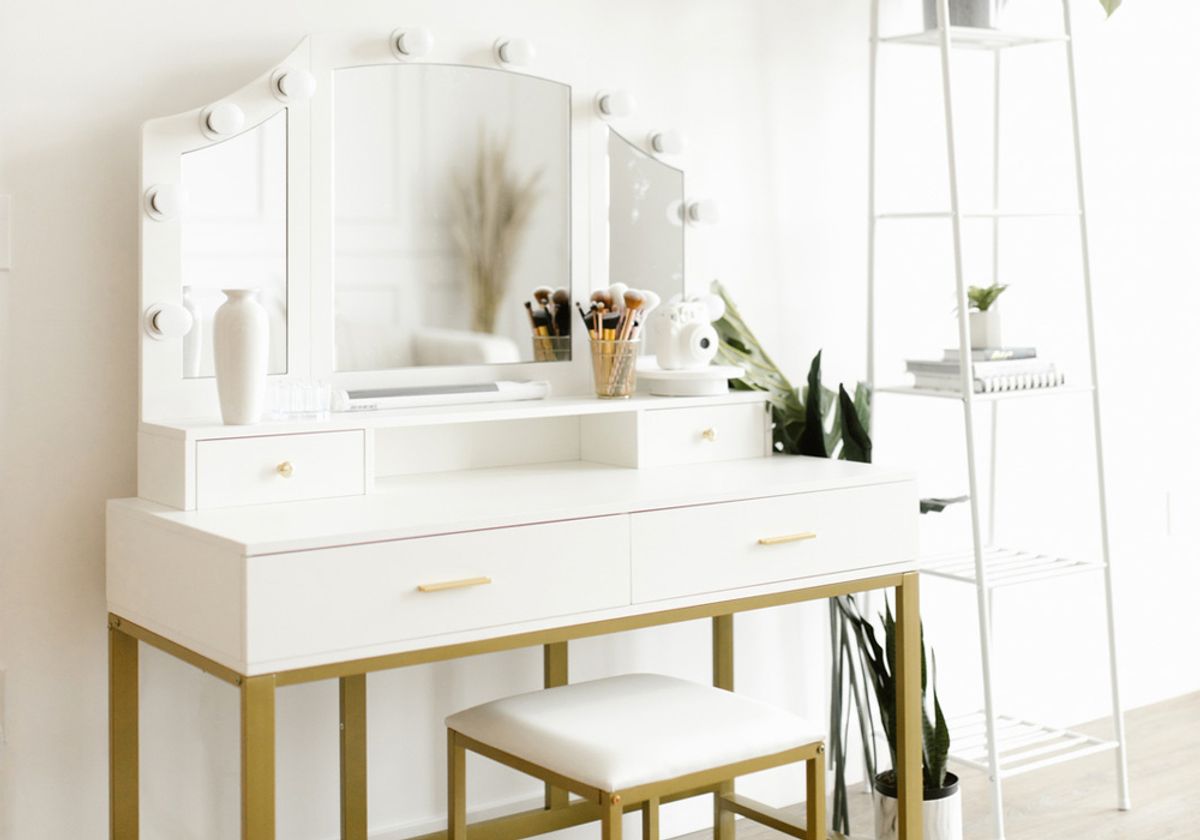 10 Best Dressing Table Designs for Insta-ready Moments in Malaysia 2022