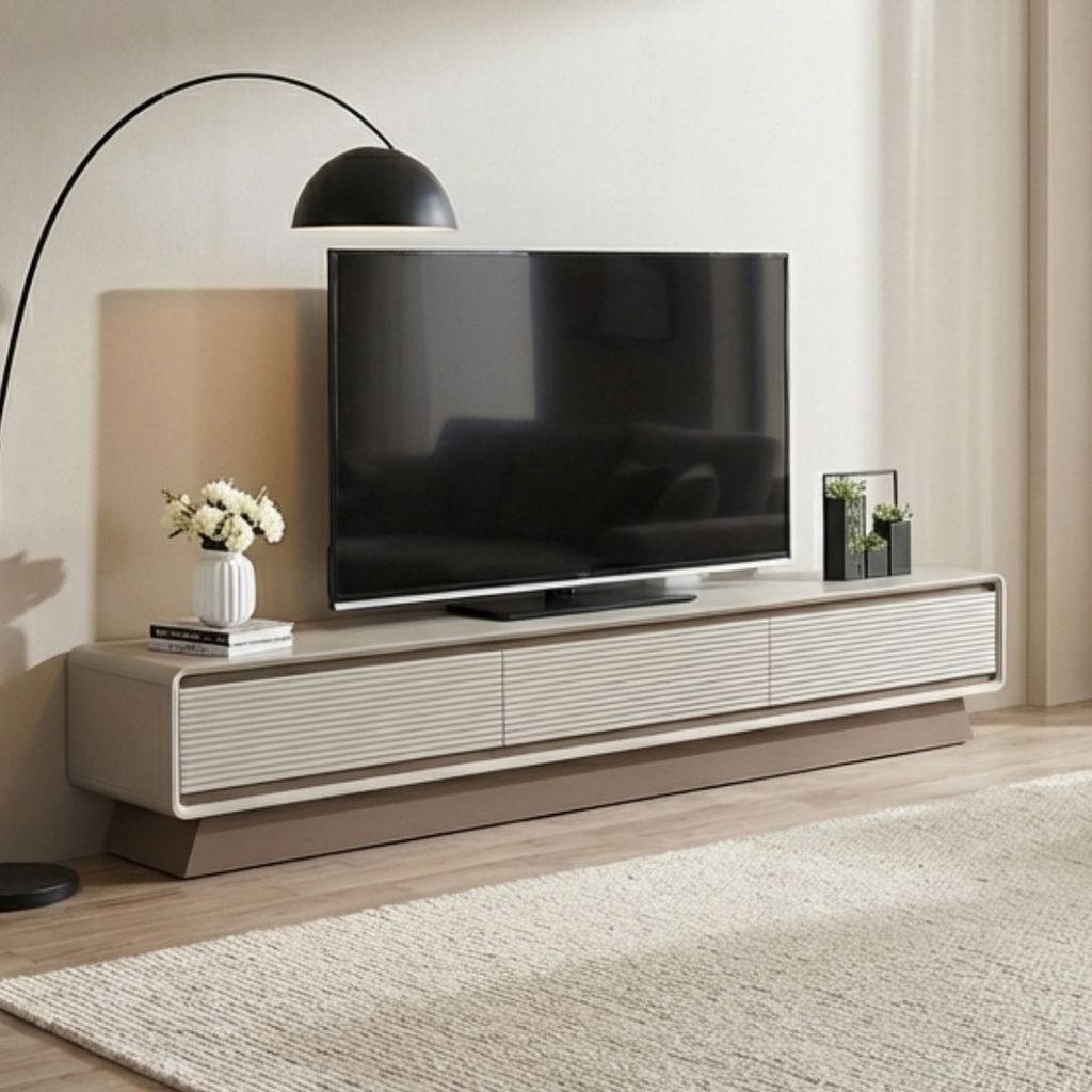 HIBBINS-TV-2