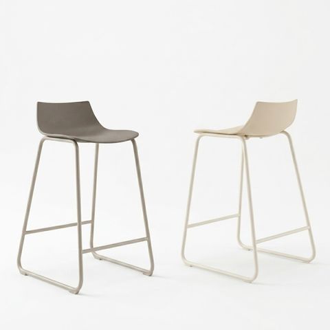 chair white