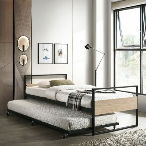 Hilson-pull-out-bed-1-600x600