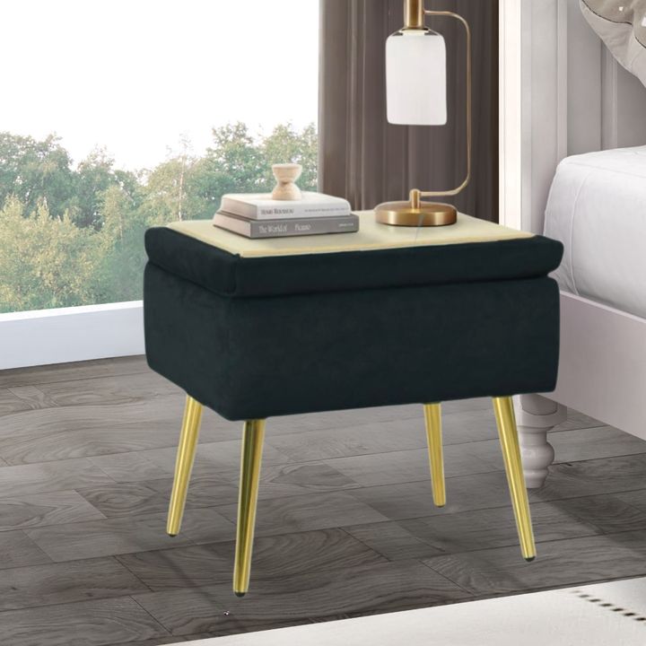 PICTURES-JIANNY-BEDSIDE-BLACK