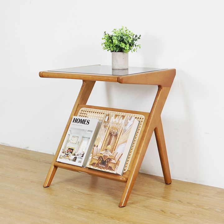 VIENA-MAGAZINE-RACK-5