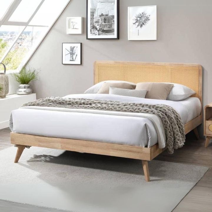 PICTURES-BRET-BED-