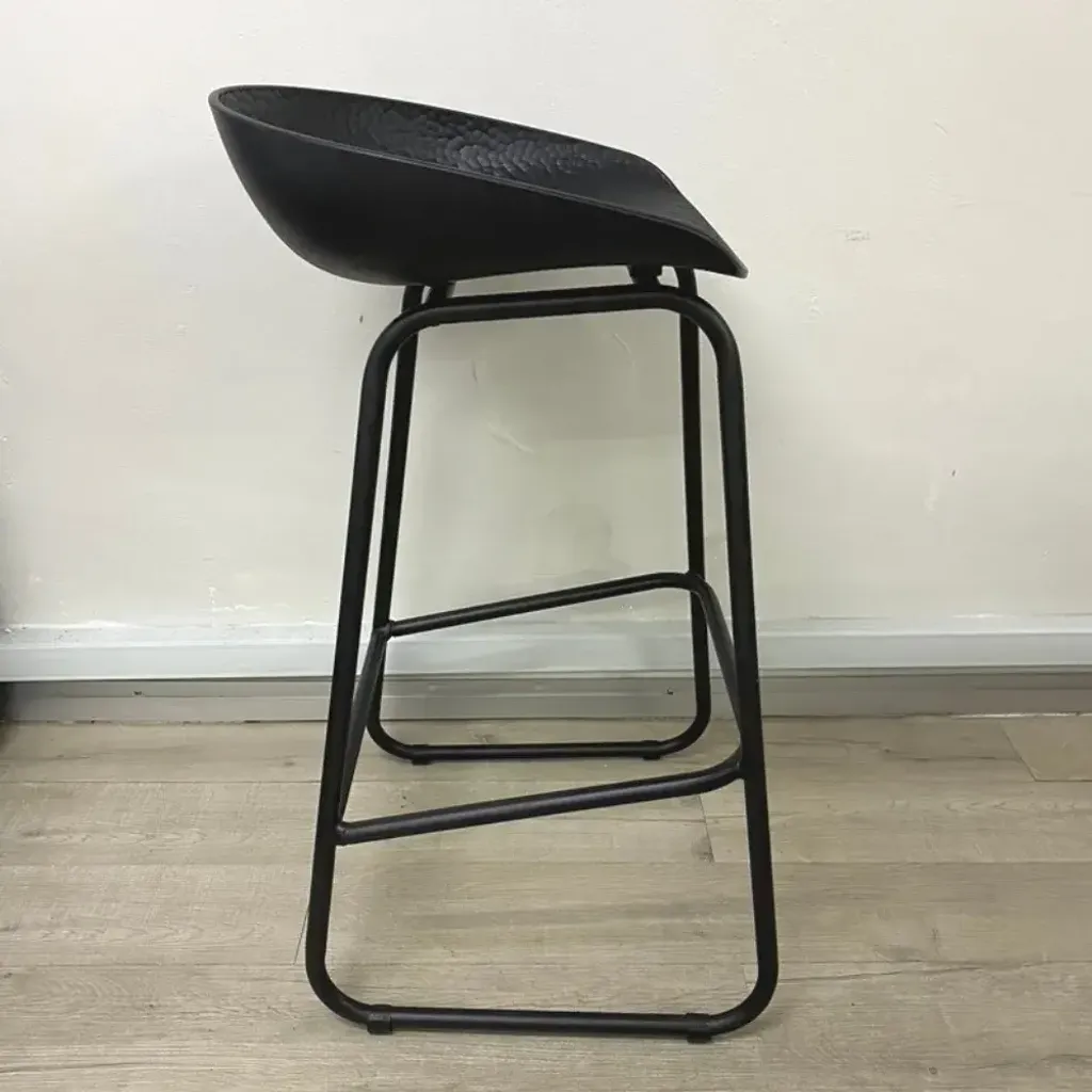 Francisco-Barstool-2