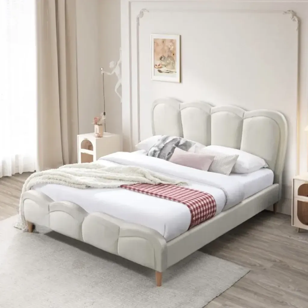 LUCENA-BED-4