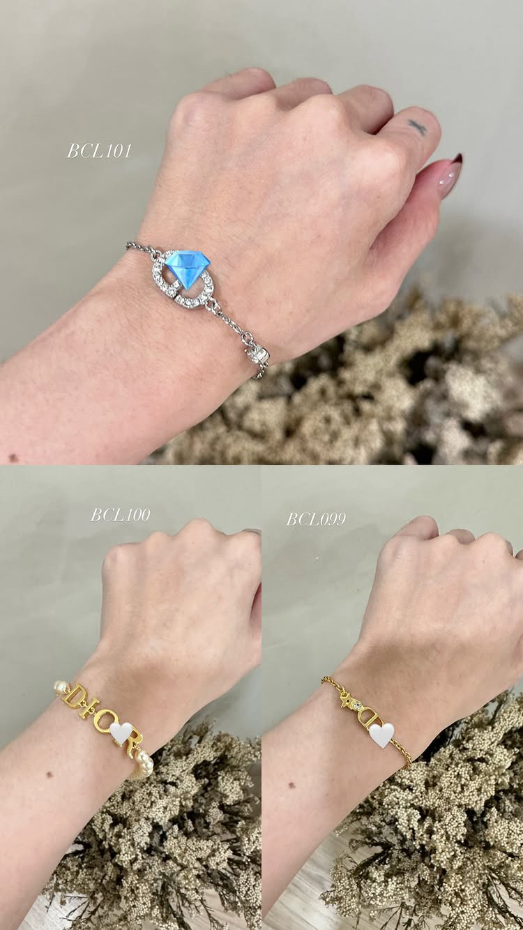 FC1CA9DF-F076-478D-B755-18A45585F9C7