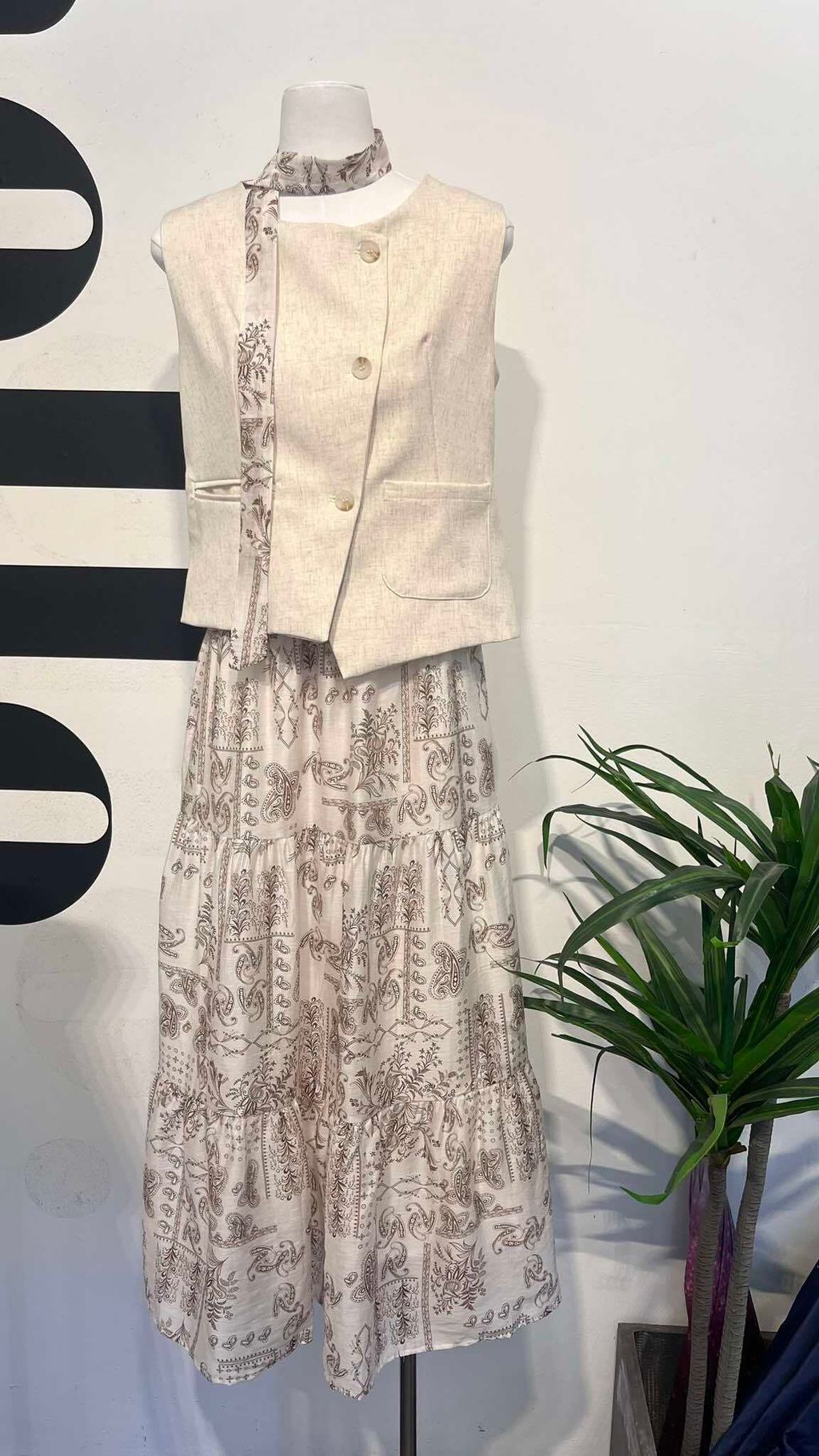 661037015_2323760921443055_2995828055539389156_n