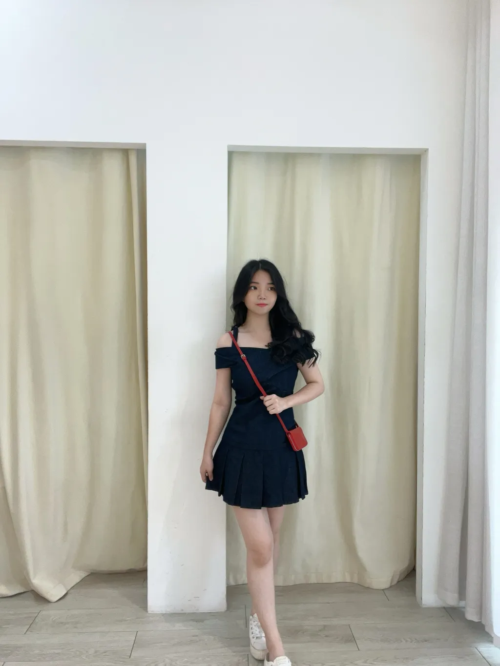 36839714-B4F4-40D0-BFEA-5FBE5257E009