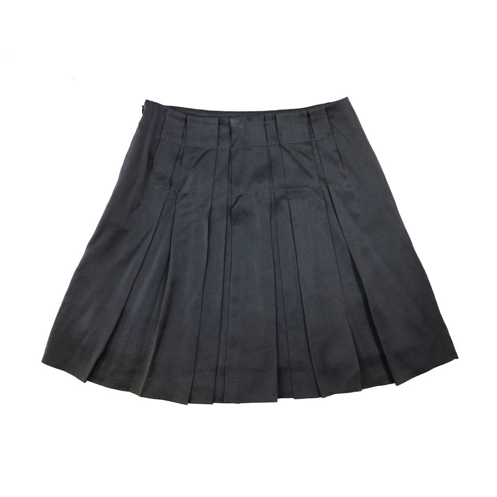 D40 Grey pleated mini skirt 255 front.jpg