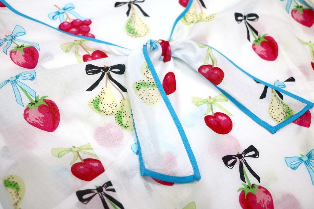 V47 Fruity pattern vest 285 d1.jpg