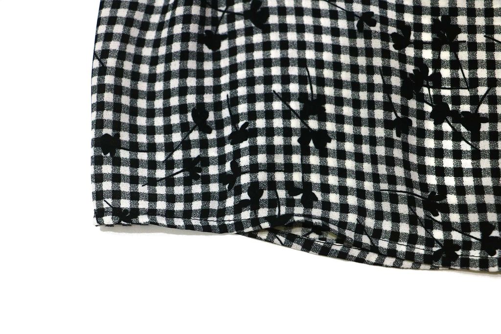TO17 Plaid smocked blouse 275 d3.jpg