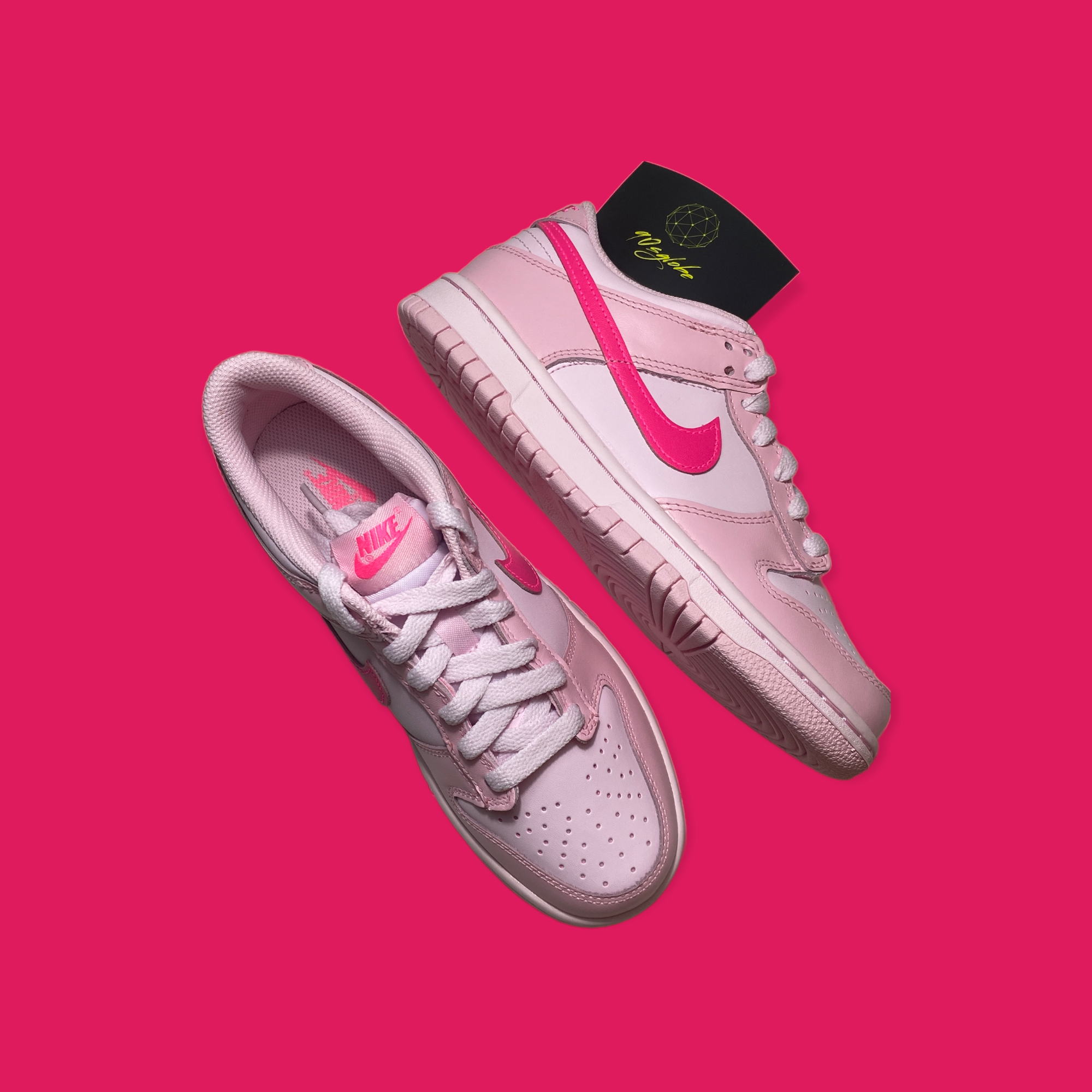 Nike Dunk Low Triple Pink – 90sglobe