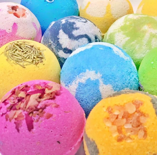 Qowiy - BathBomb and Scented Candle Local Artisan. We accept Bulk Order |  - BATH BOMBS