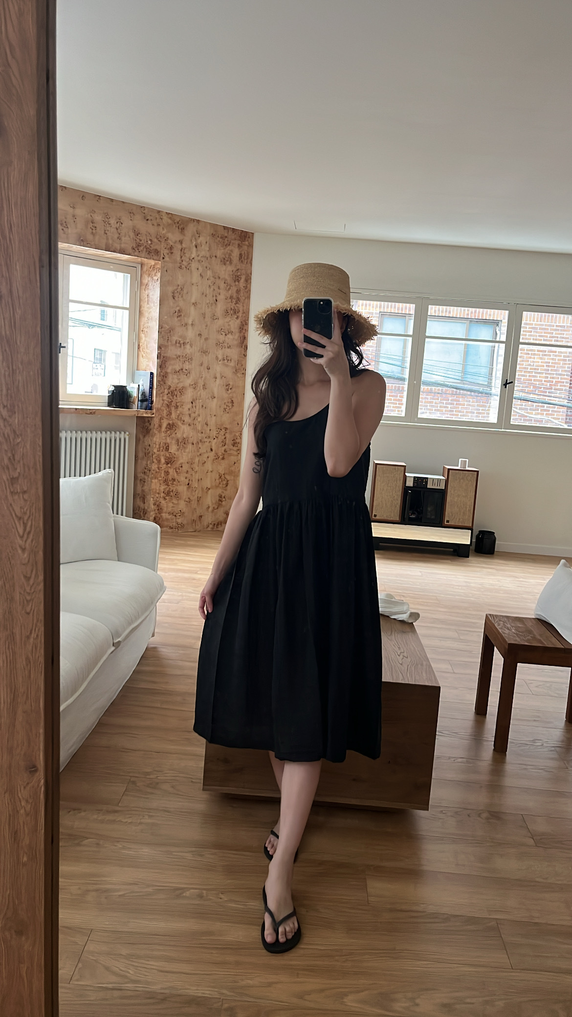 32B4FFE7-D2CE-412A-9428-138814147C4C