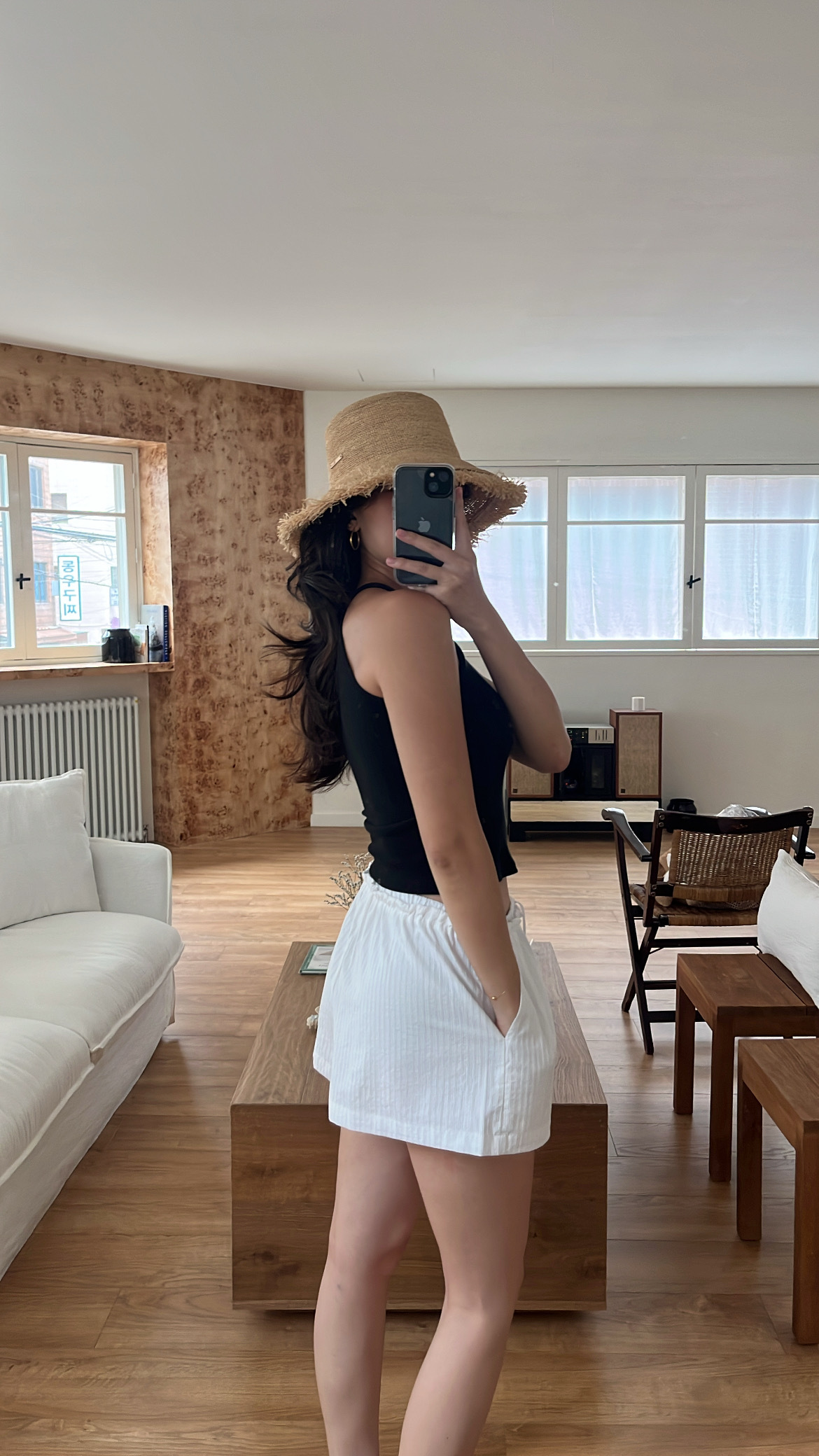 ED53F646-EDB5-453A-803D-517BFE8EF52B