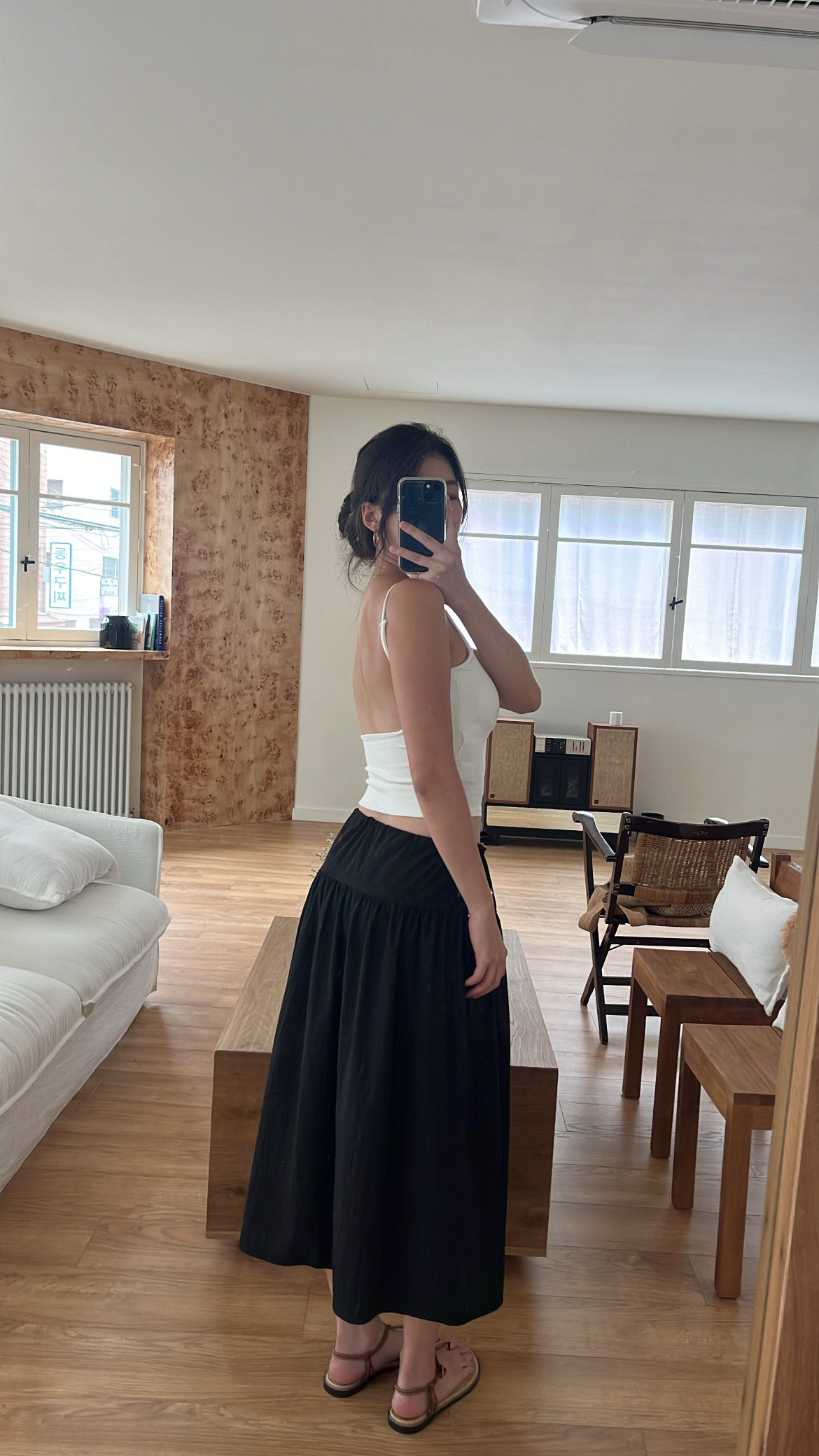 5C7486F8-F686-4B30-9F9B-2F0E8381FE8B