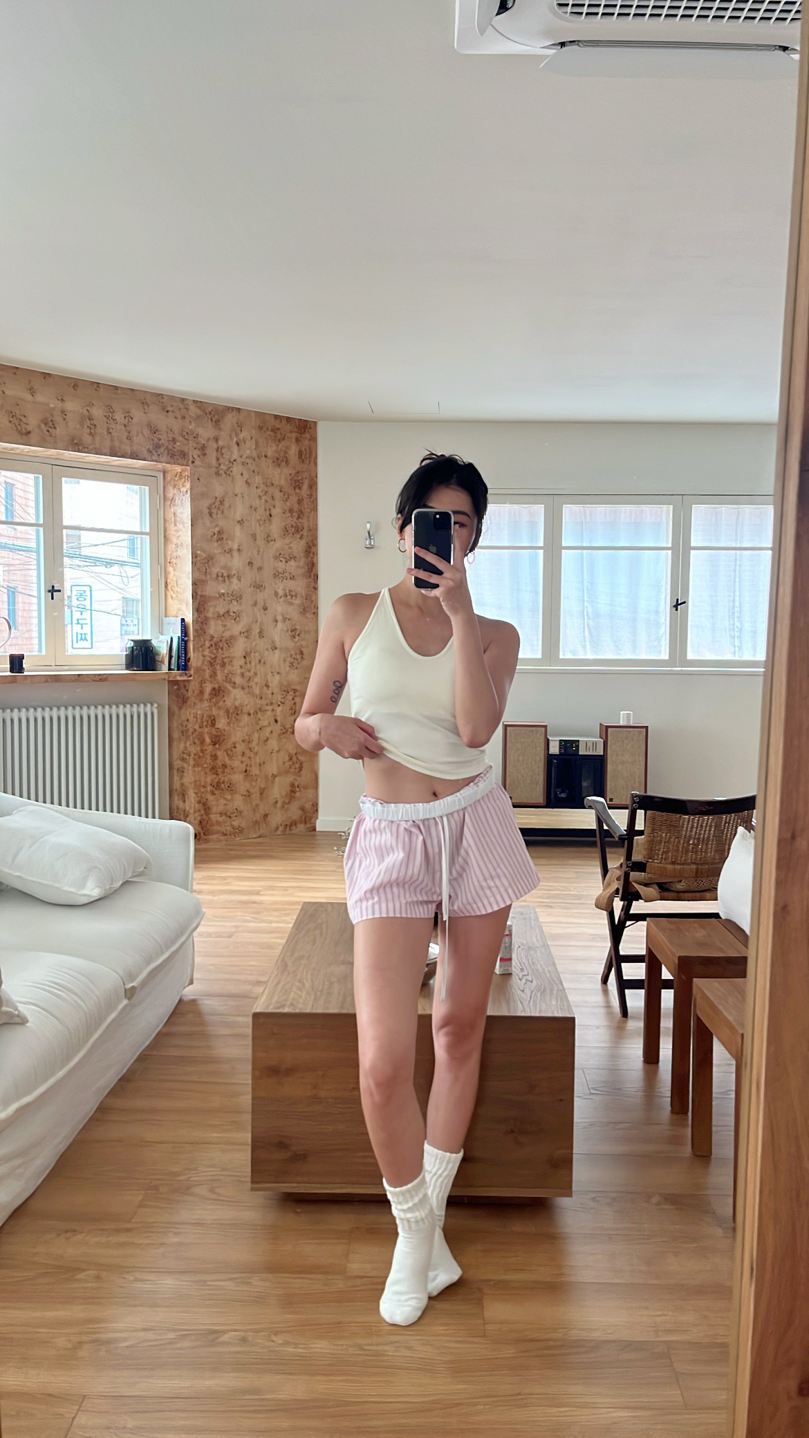 1A1A0870-4875-4EE6-B13D-E8D94FFE189C