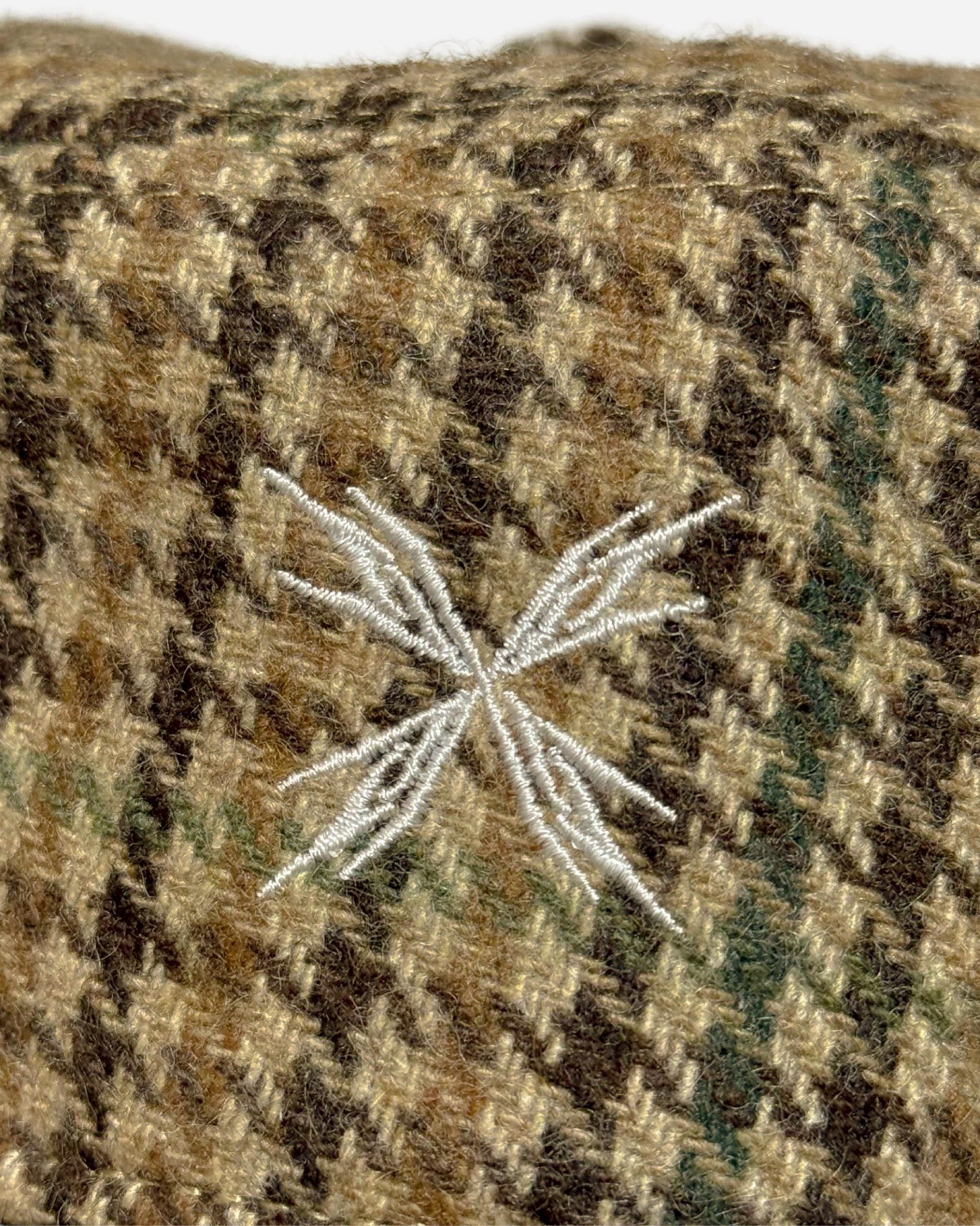 LINE_ALBUM_1122-千鳥格帽_251203_3-2