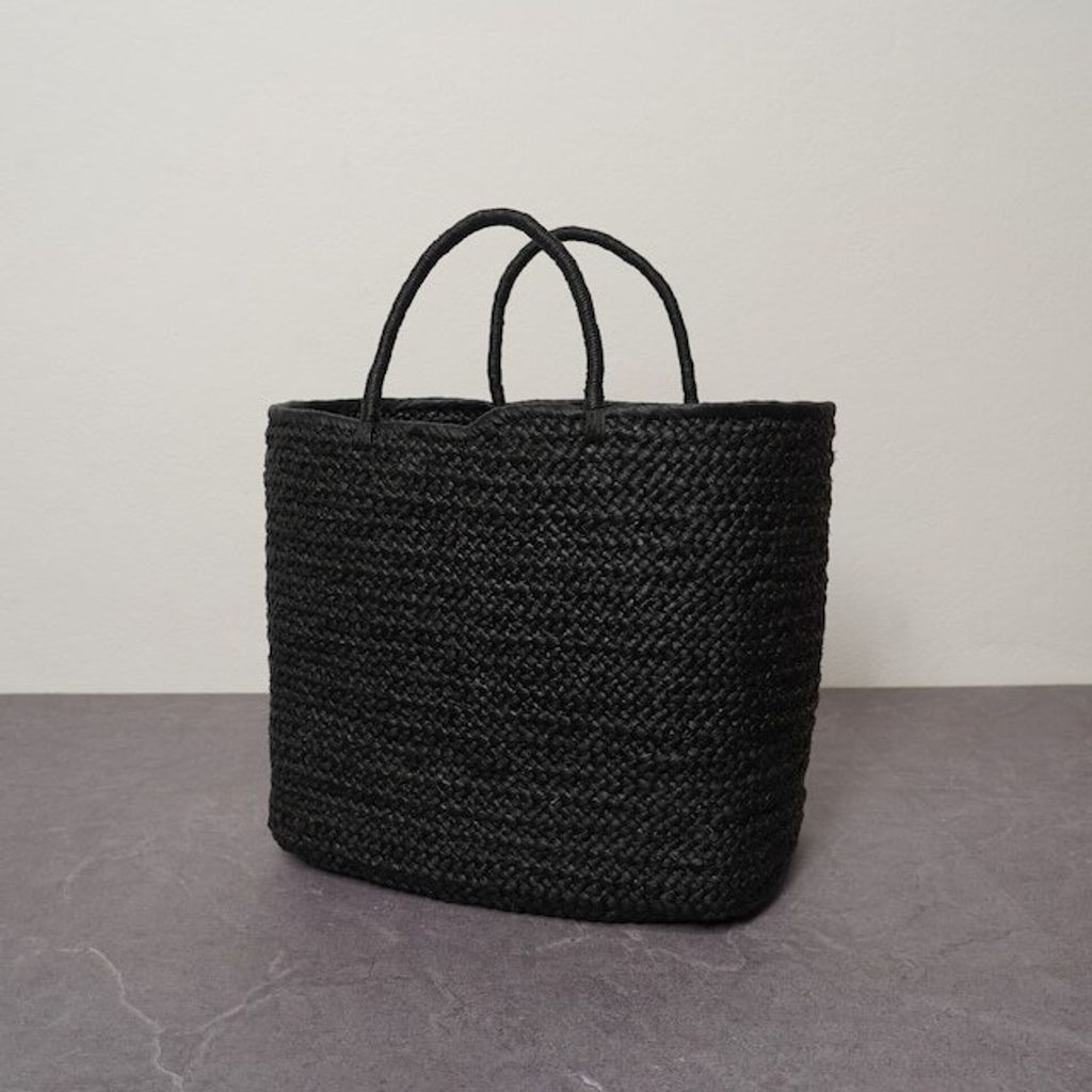 28e3e8db5877d4aa74c6af899ab3d868