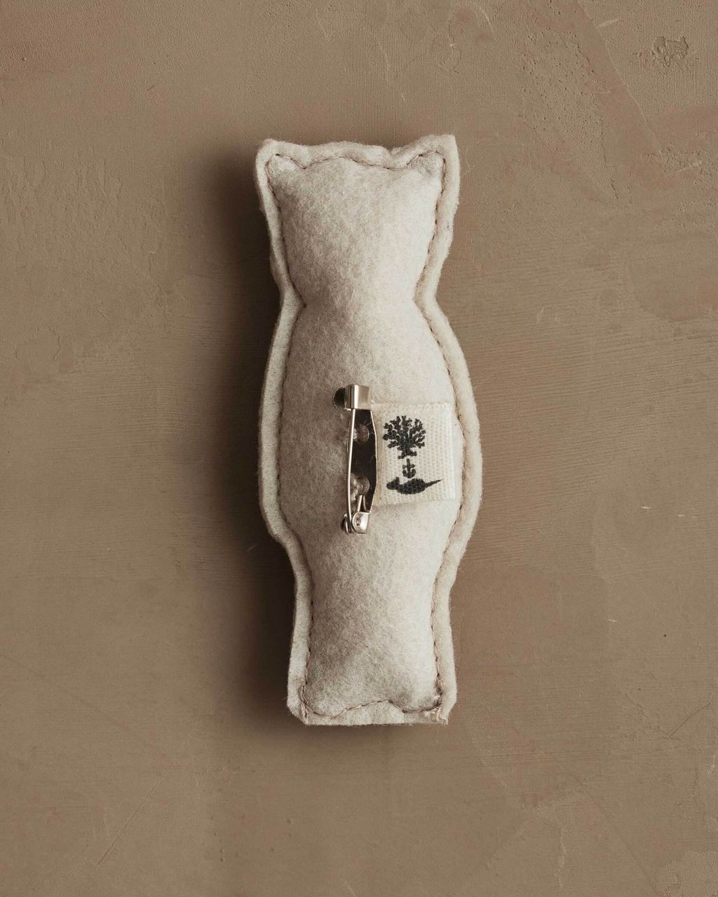 Coral_and_Tusk_Pin_Baby_Cat_Back