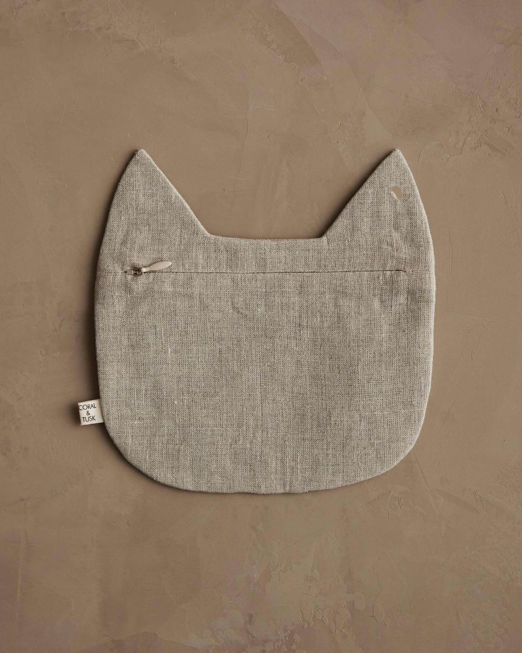 Coral_and_Tusk_Pouch_Tabby_Cat_Back