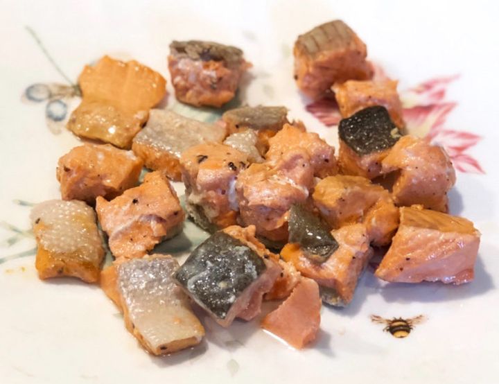 keto-snack-salmon-cube-5-768x591