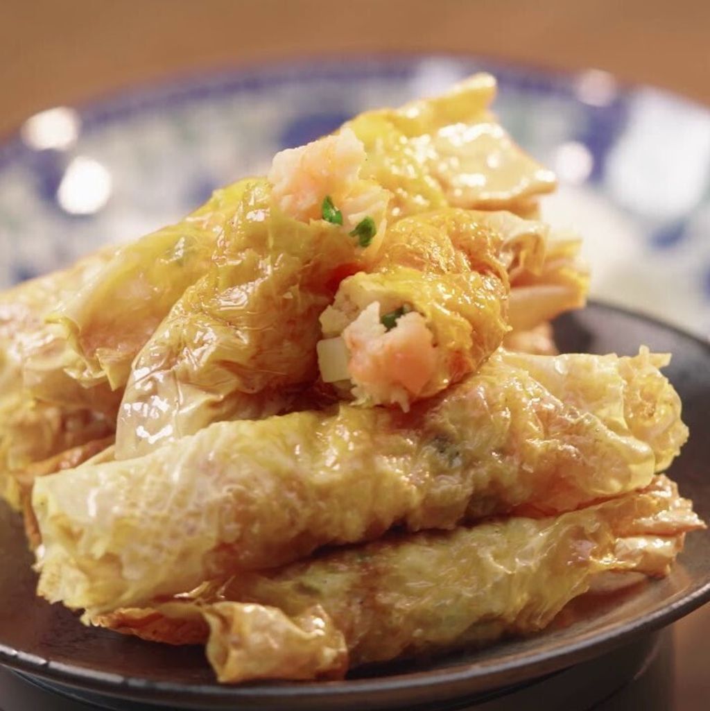 TIGER prawn roll