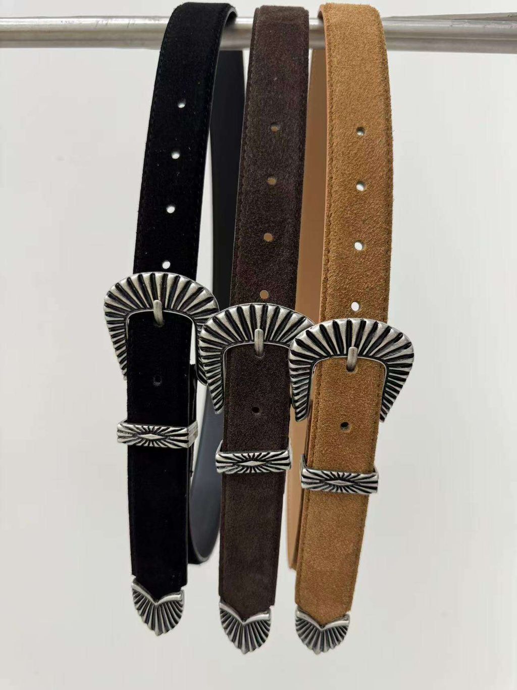 bec4bc90ca18f3d7056eb9c556fbad91 2