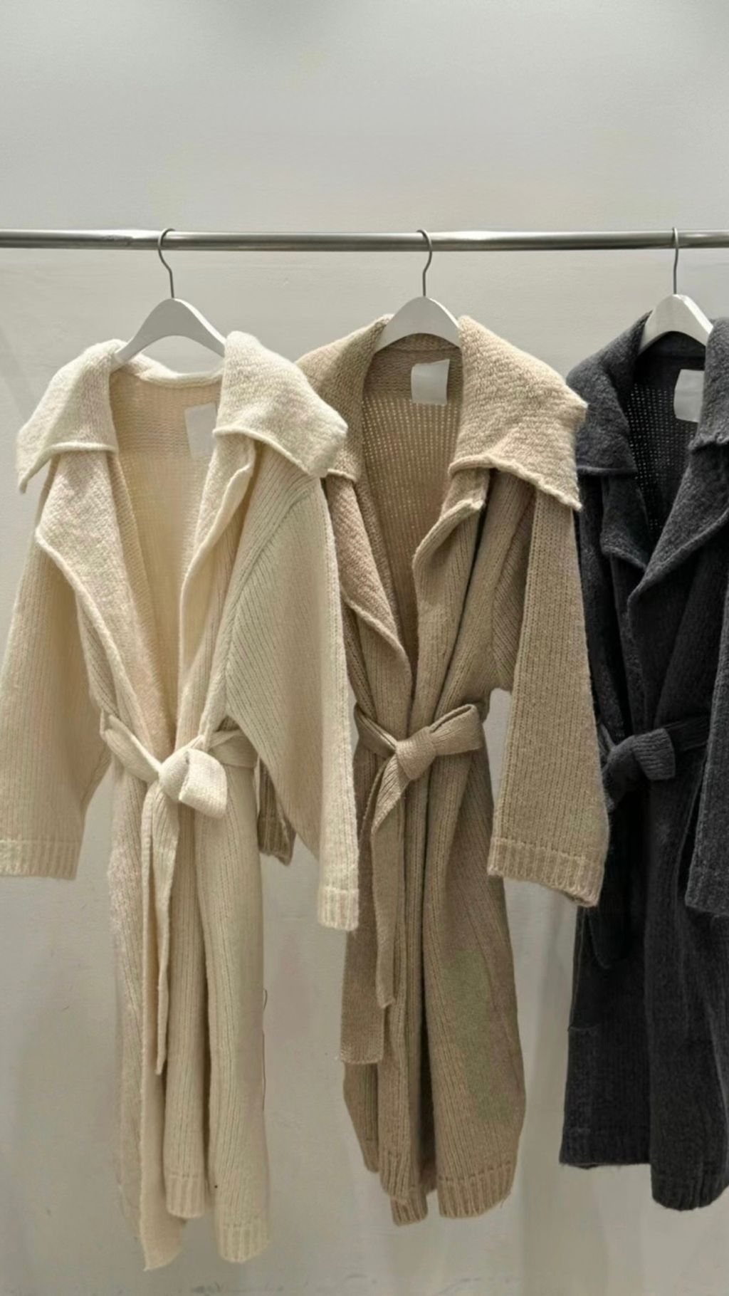 F00492F0-9857-4992-AAE6-C4F3F5A1190F