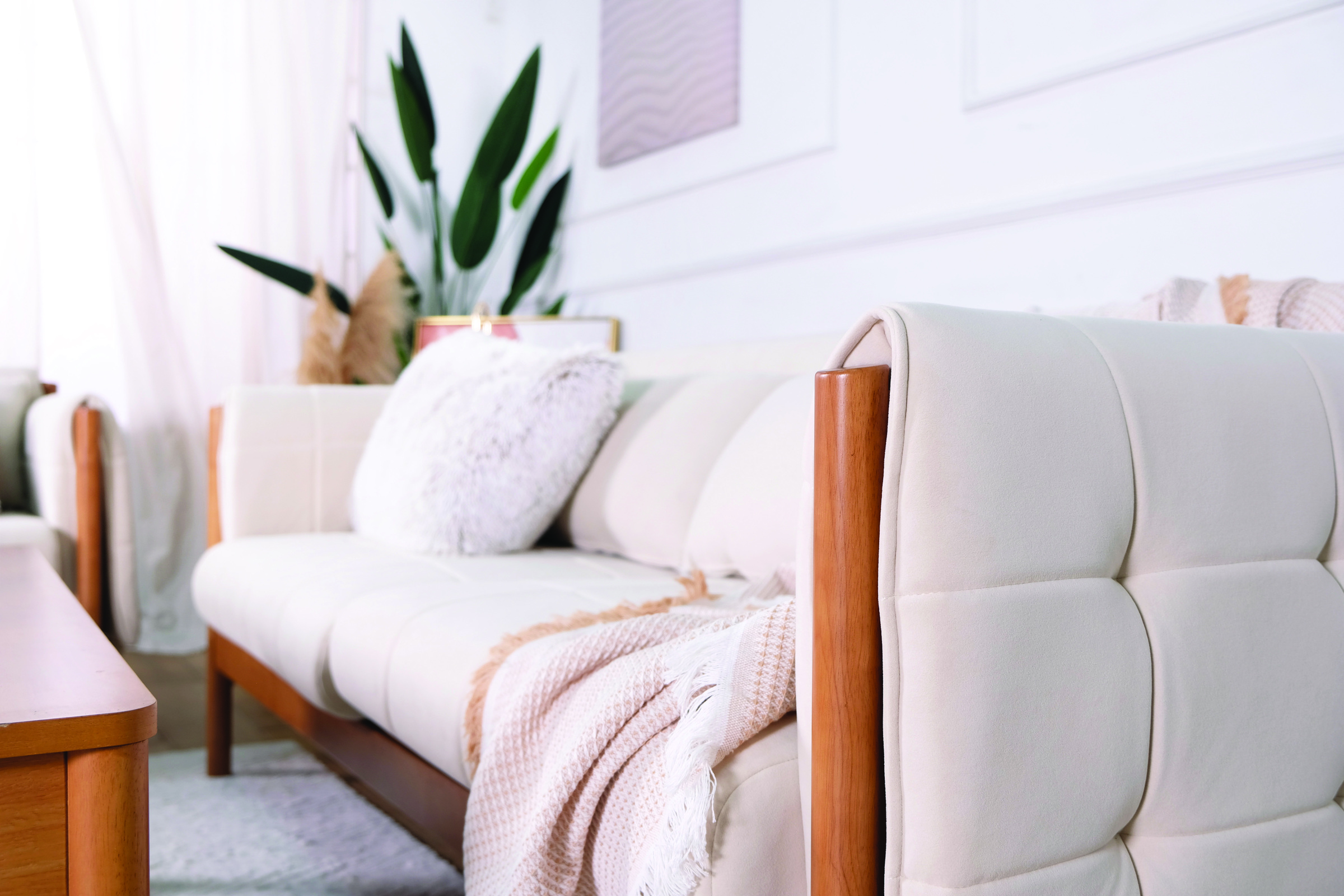 Mako Sofa Light Walnut (7)