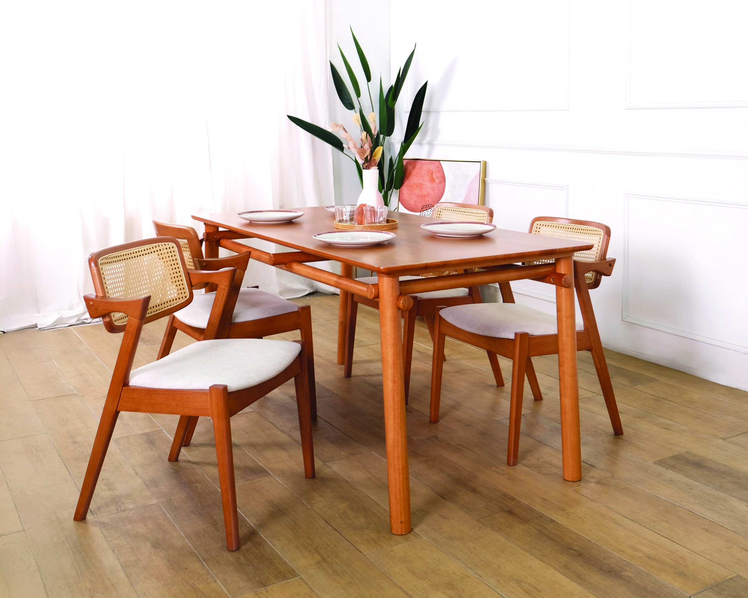 Mika Table + Gavin Chair (Light Walnut) Set_1