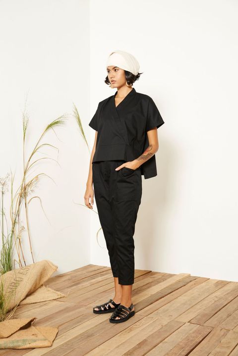 Mari_Kimono_Top_Black_2