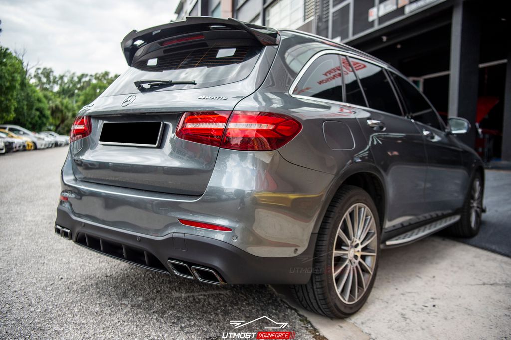 Carlsson Black 2