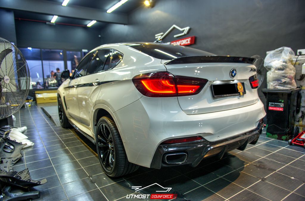 BMW F16 X6 3D Design Carbon Rear Diffuser – Utmost Downforce Garage