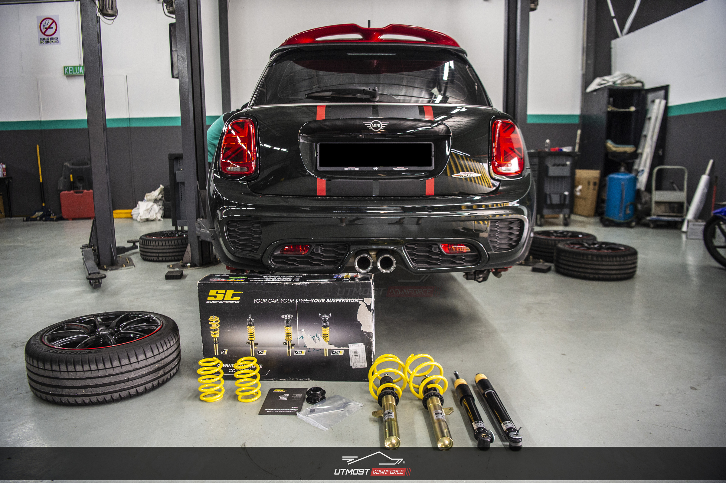 Mini Cooper JCW F56 - ST XA Suspension – Utmost Downforce Garage
