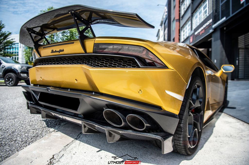 Lamborghini Huracan DMC Carbon Rear Diffuser – Utmost Downforce Garage