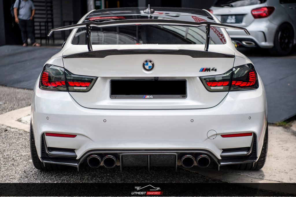 BMW F80 M3 F82 M4 V Design Dry Carbon Rear Diffuser – Utmost Downforce  Garage