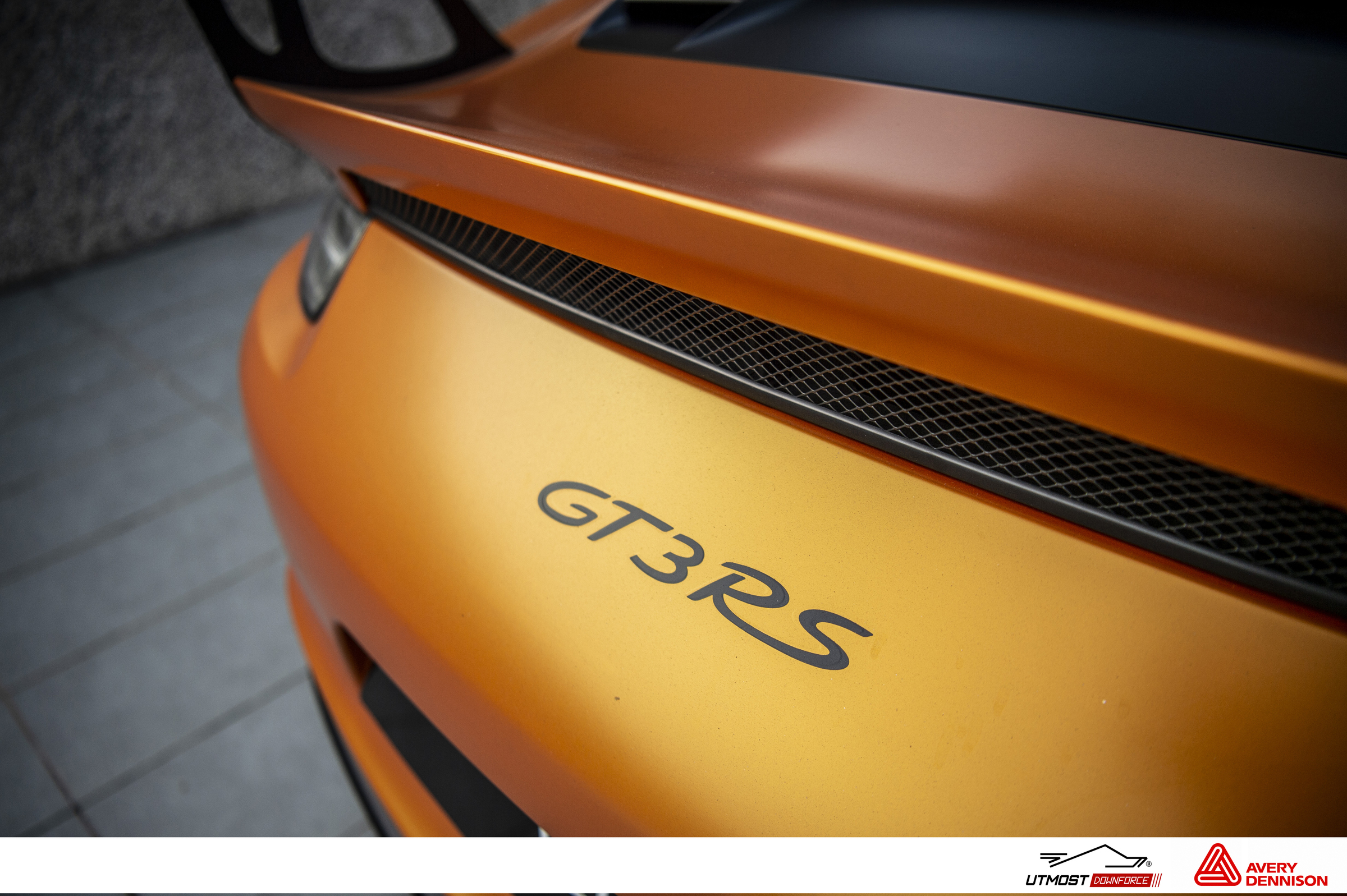 Avery Dennison Supreme Wrapping Film | SW900-316-S | Satin