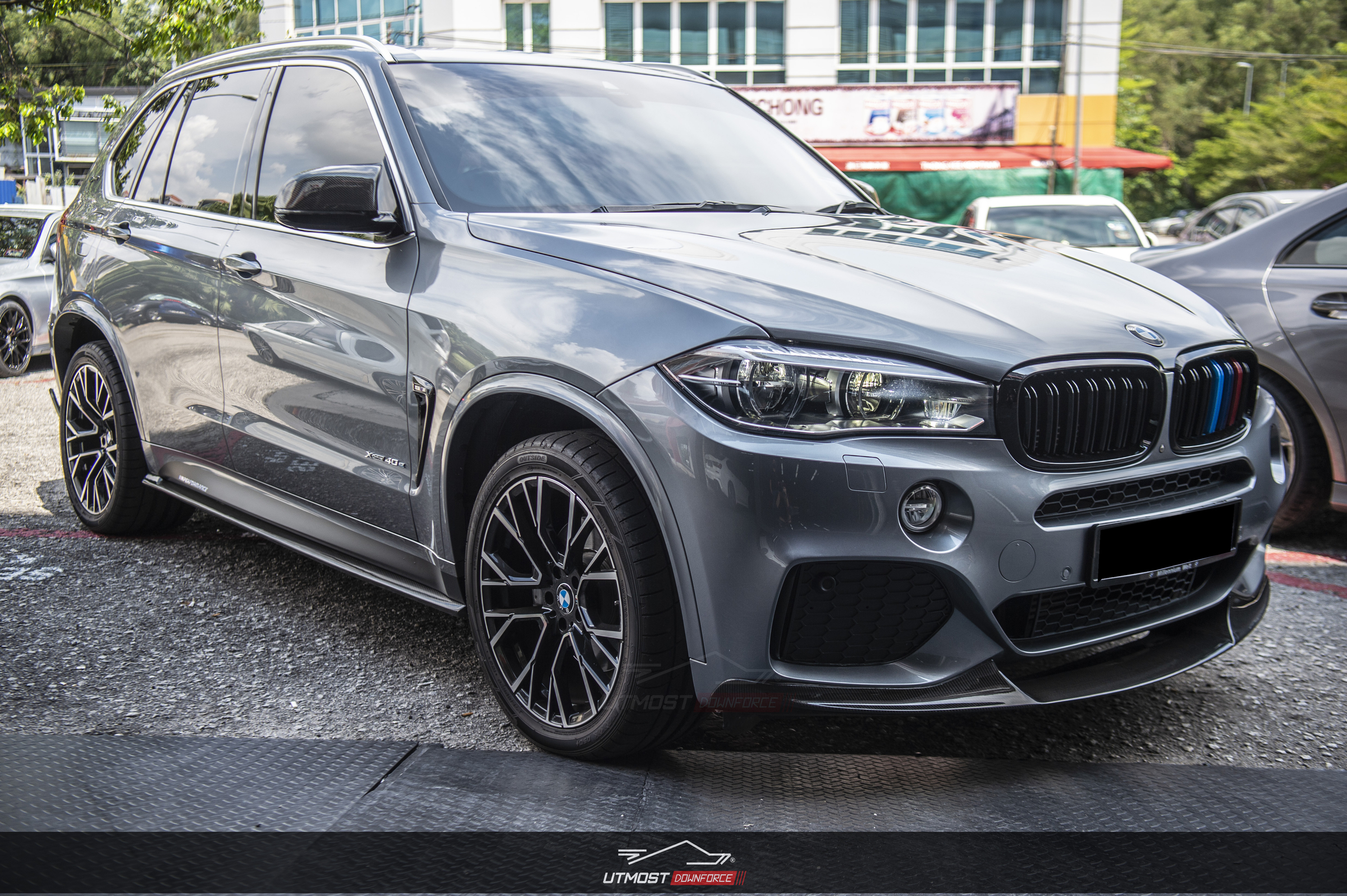 BMW F15 X5 3D Design Carbon Side Rocker Panels – Utmost Downforce