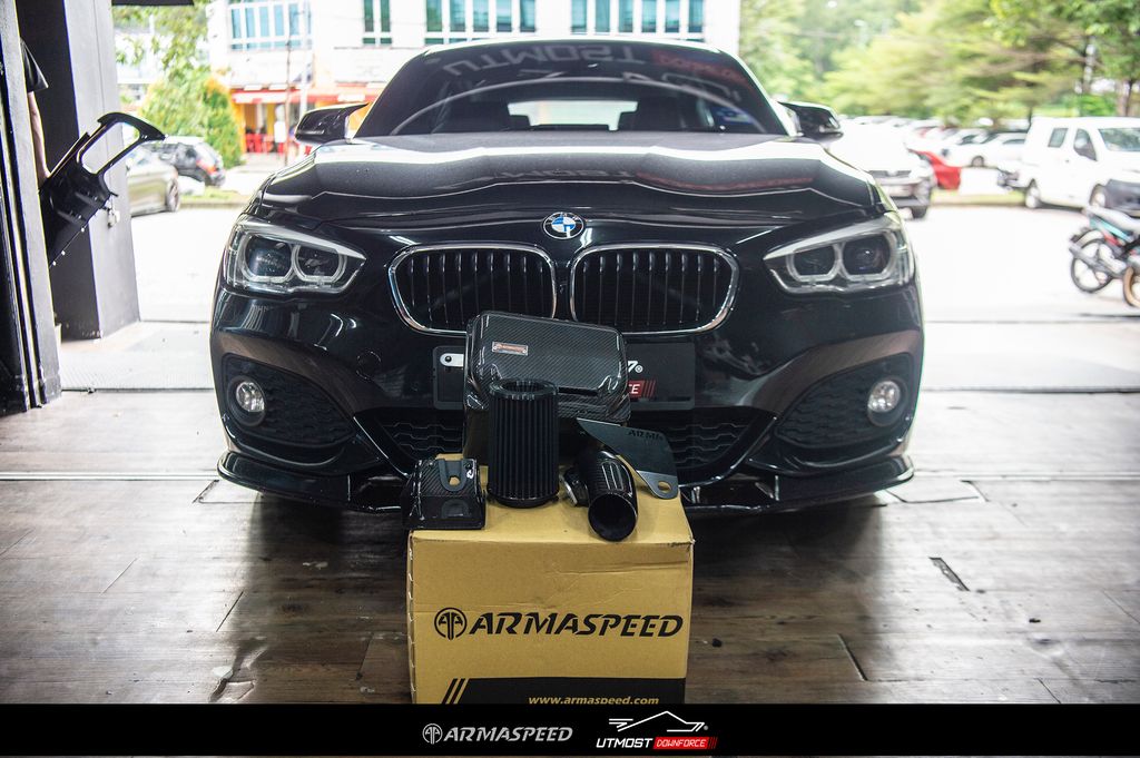 BMW F30 – Utmost Downforce Garage