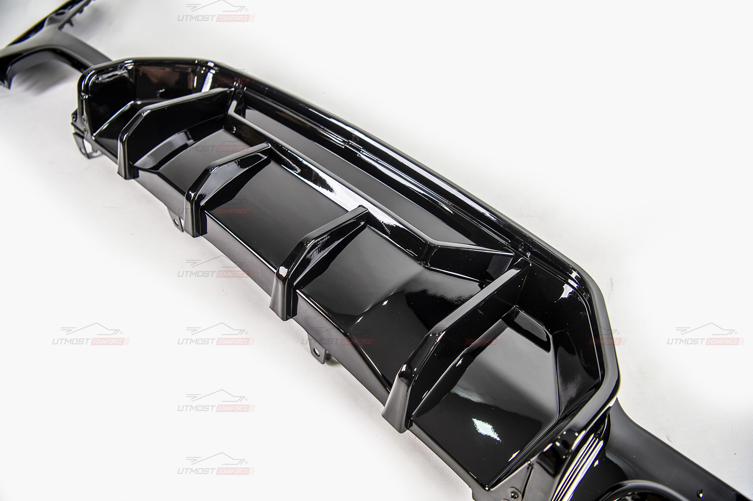 G20 3 Series Pre Lci Gloss Black F1 LED Diffuser - CenCal Motorsport