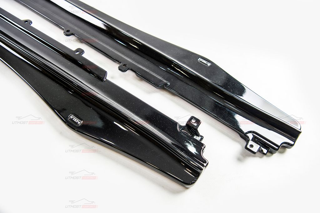 G30 VTEN Side Skirt Black 2