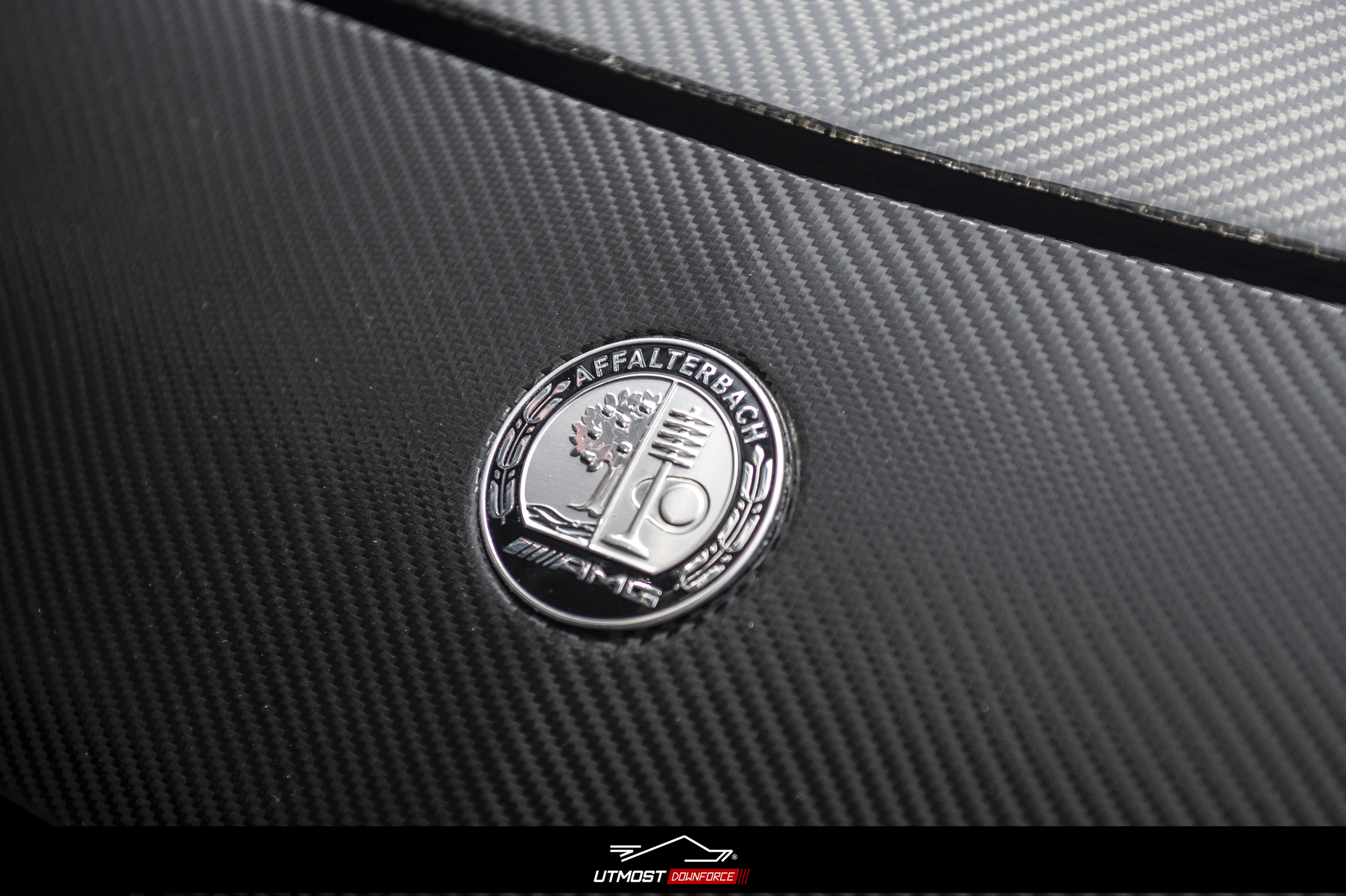 Carbon Fiber Black
