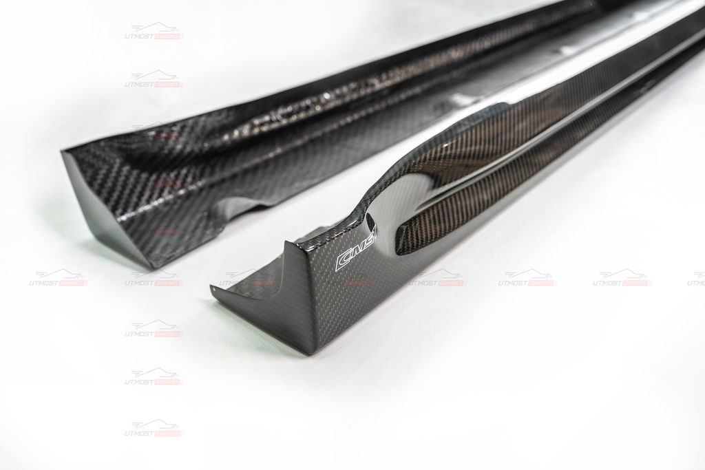 MACAN 2022-2024 CMST SIDE SKIRT DRY CF 5