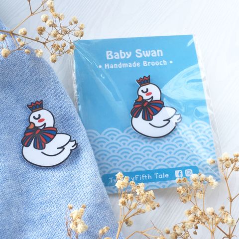 Brooch_Baby Swan_8b.jpg